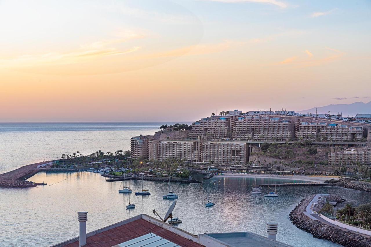 Mogan Luxury Apartment, Sea Views, Jacuzzi And Sauna. Exterior photo