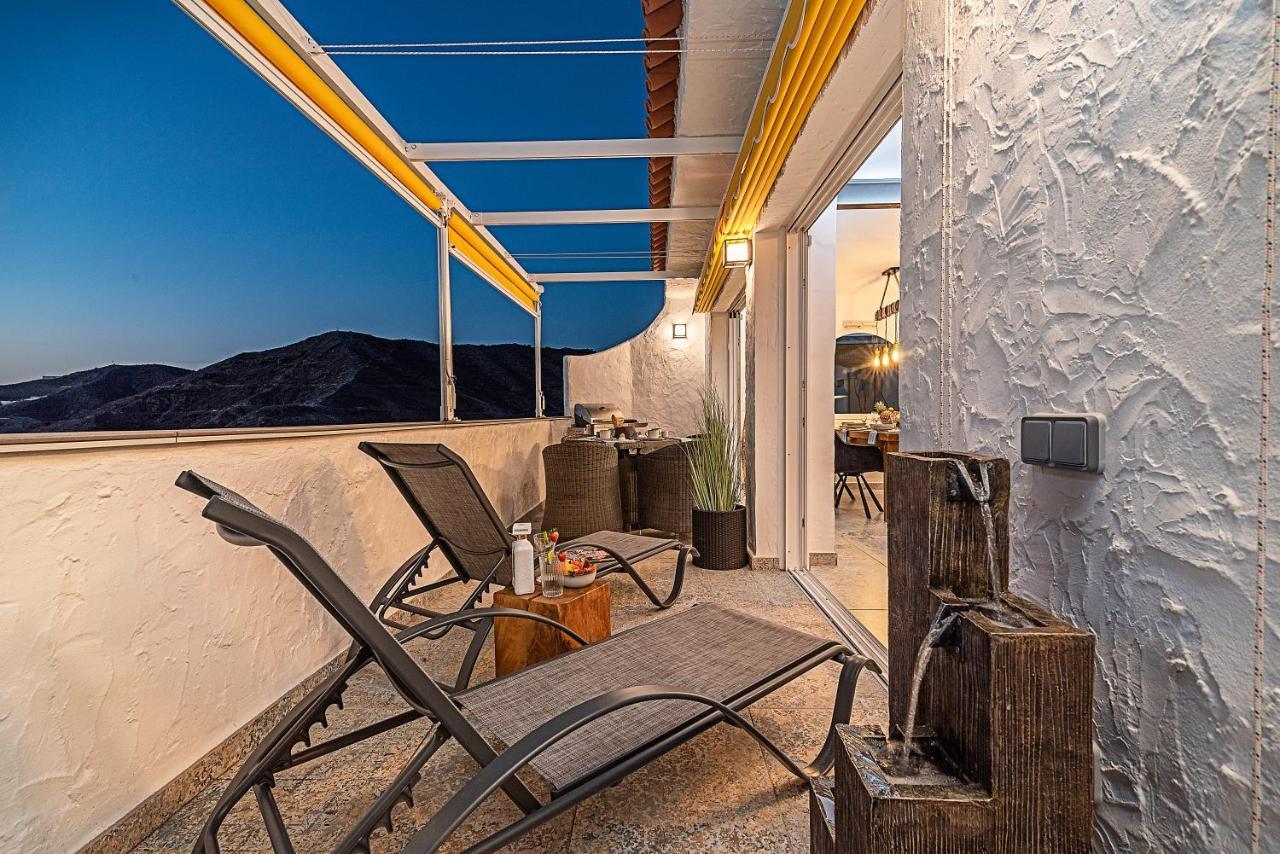 Mogan Luxury Apartment, Sea Views, Jacuzzi And Sauna. Exterior photo